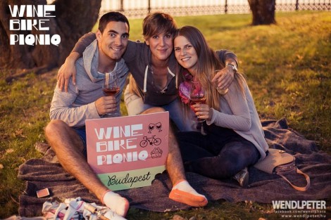 WINE | BIKE | PIQNIQ